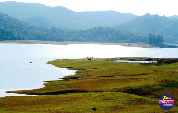 Hồ Phú Ninh khi chiều buông xuống - Ảnh: LÊ TRUNG